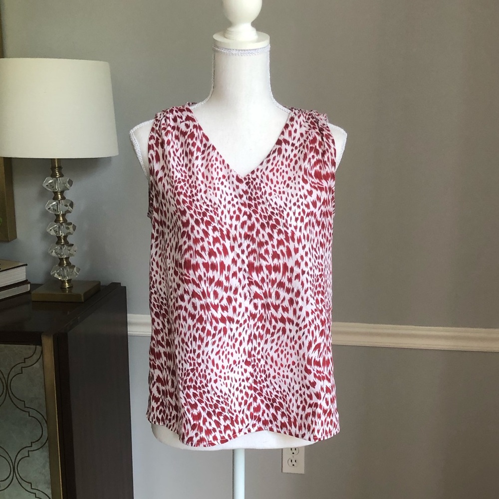 🌟 4/$20! Nine West spotted leopard print tank